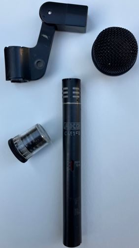 Akg-AKG